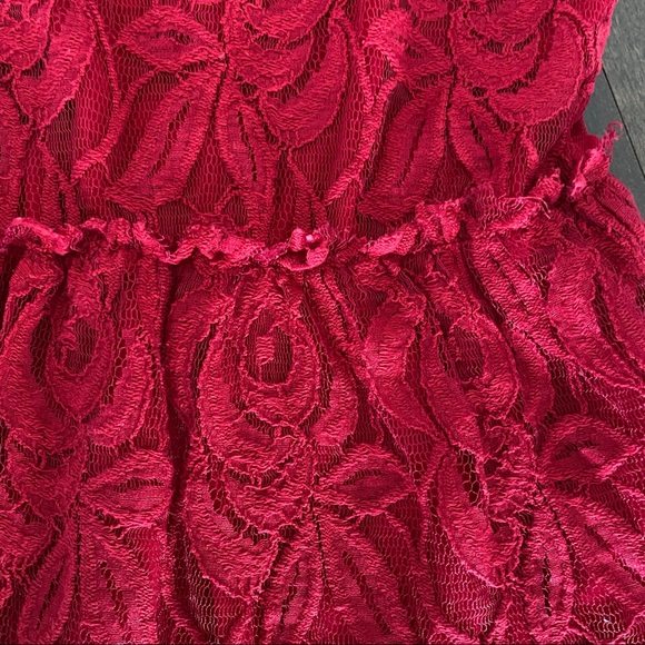 Dynamite sleeveless peplum top - Picture 3 of 5